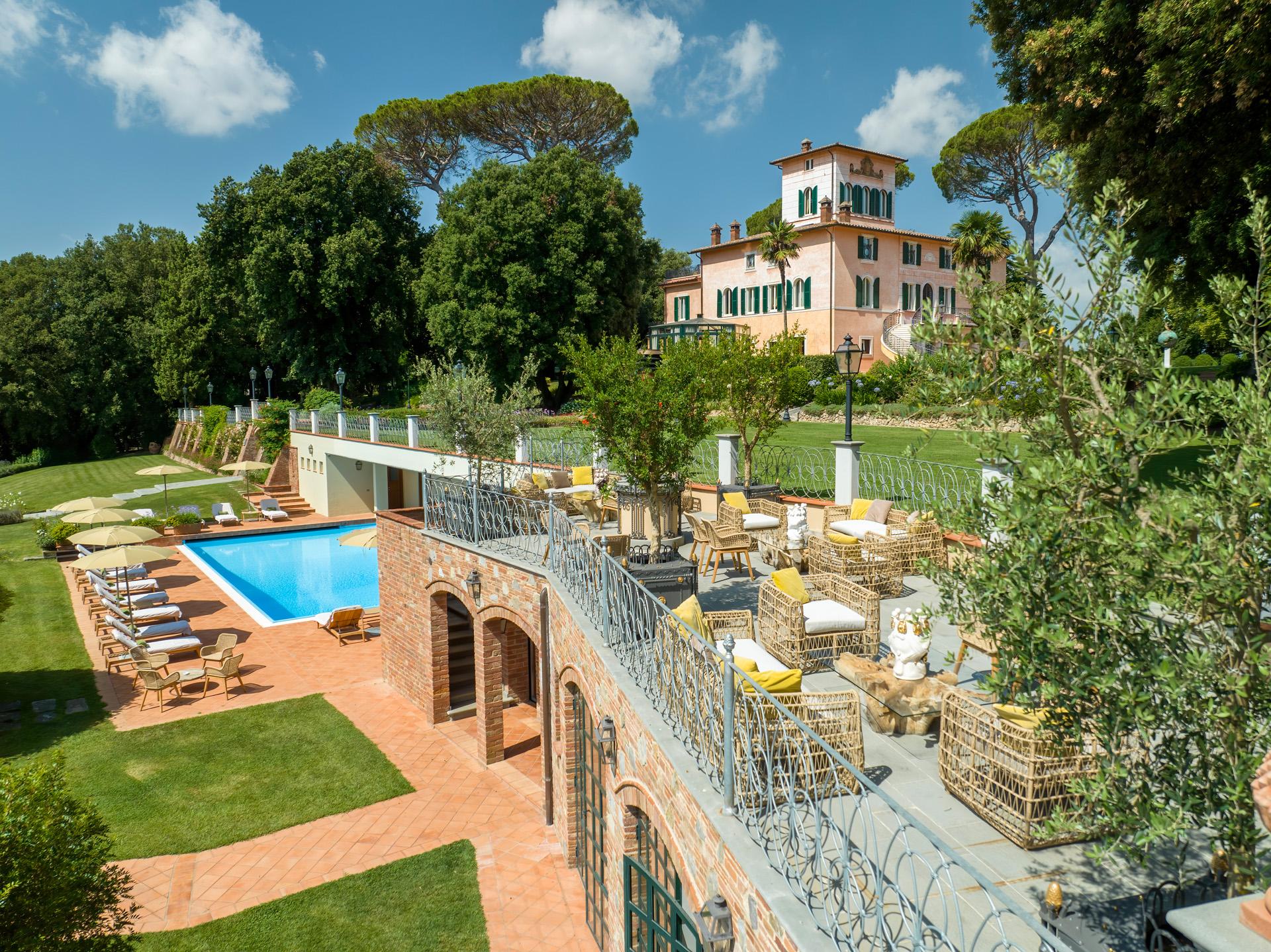 Bristot Bar La Limonaia, the cocktail bar at Villa Valentini Bonaparte