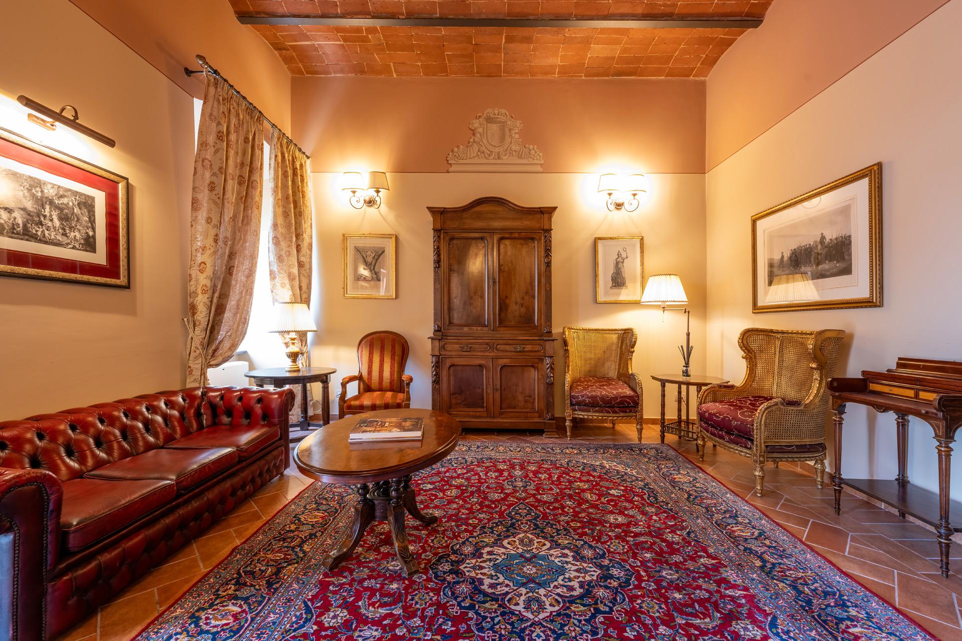 Three bedrooms Suite| Fascinating Suite at La Scuderia of Villa Valentini Bonaparte