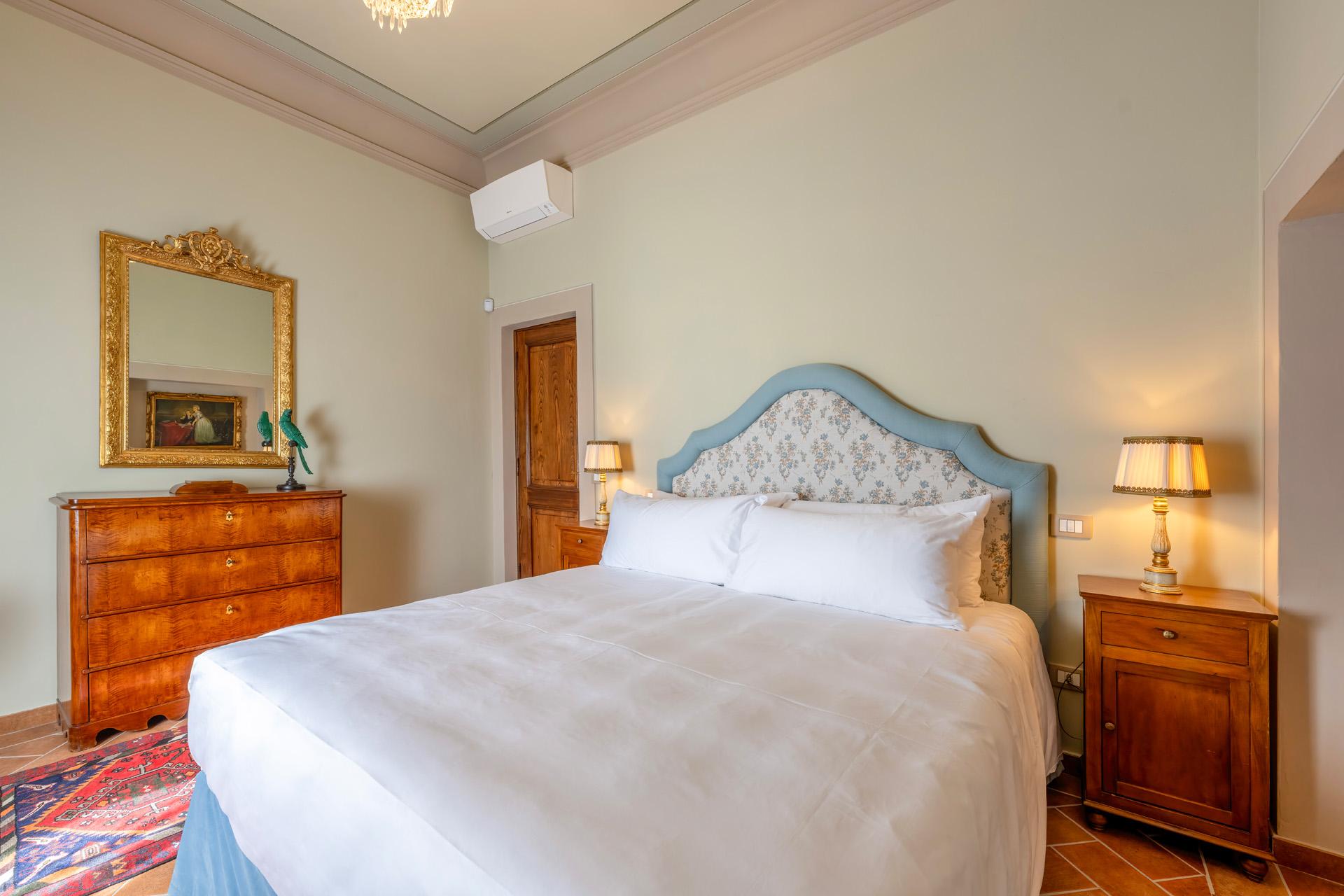 One bedroom Suite | Elegant Suite at La Scuderia of Villa Valentini Bonaparte