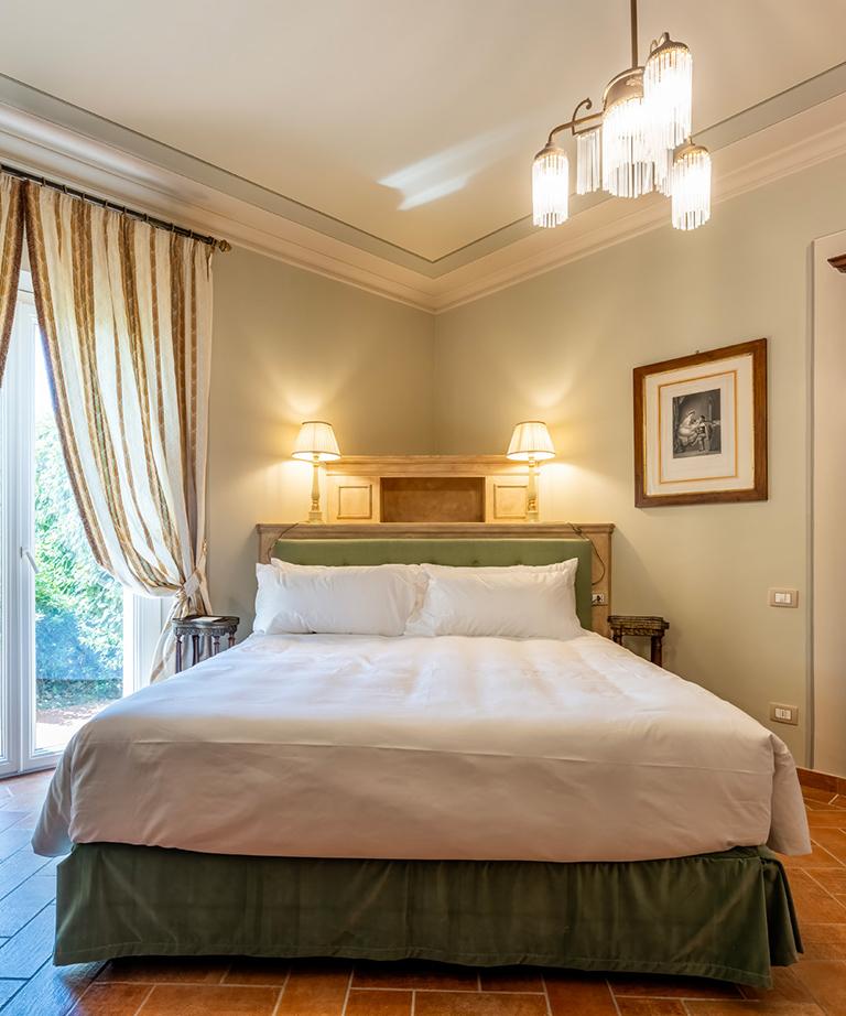 One bedroom Suite | Elegant Suite at La Scuderia of Villa Valentini Bonaparte