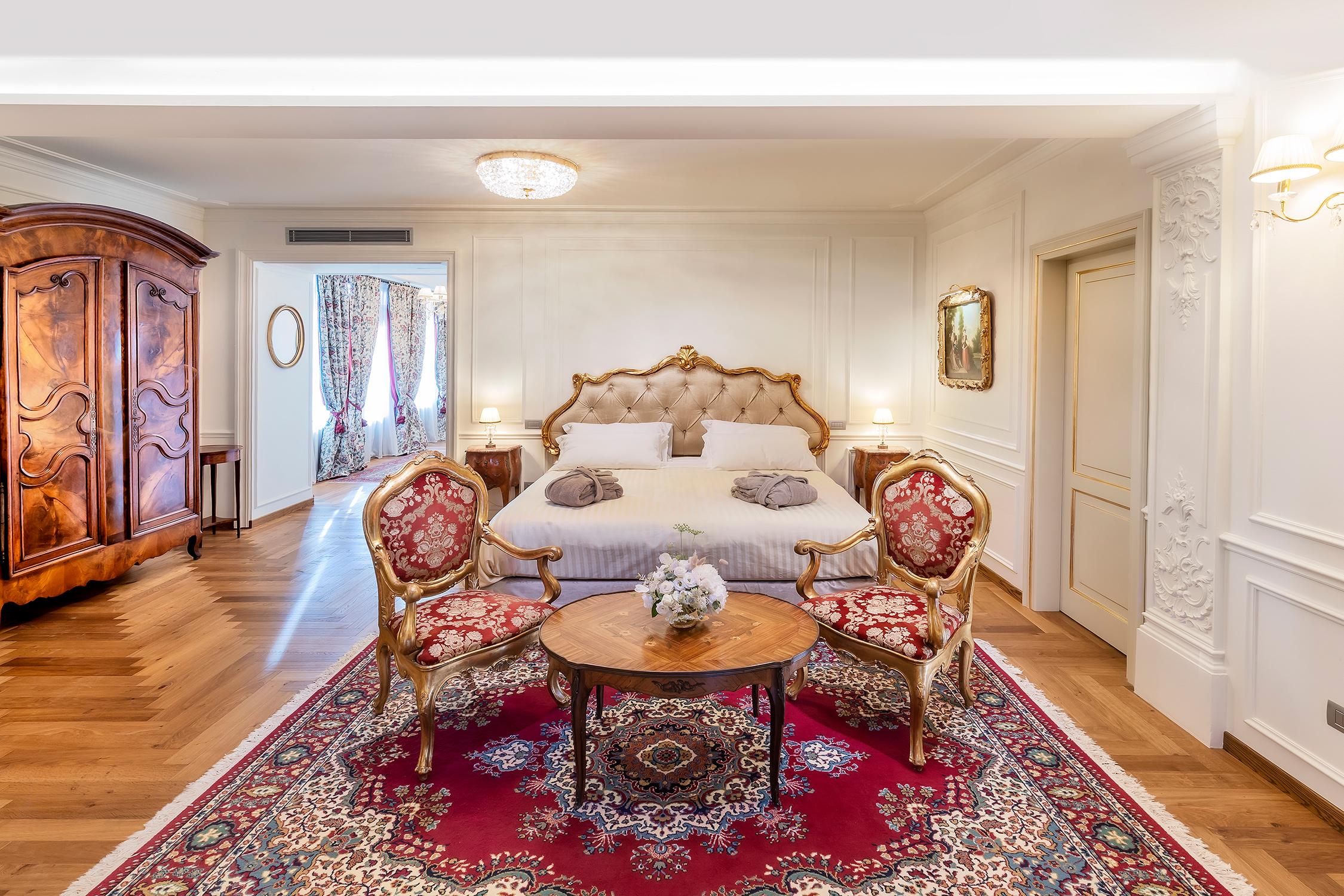 Margherita da Laviano, Junior Premium Suite | Le Luxury Suite di Villa Valentini Bonaparte