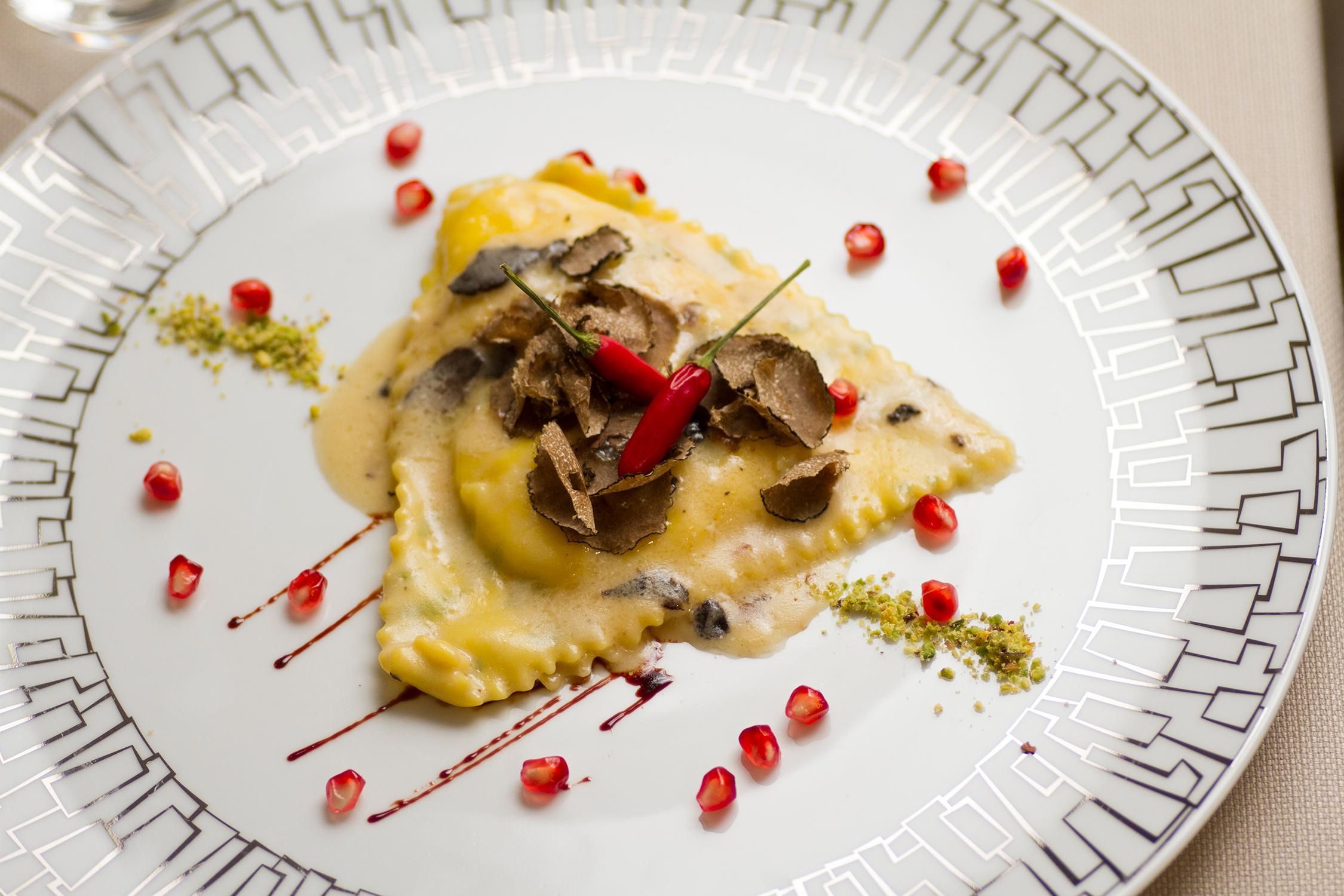 Ресторан “Ла Террацца” | Кухня гурме на Вилле Валентини Бонапарте между Короной и Монтепульчано