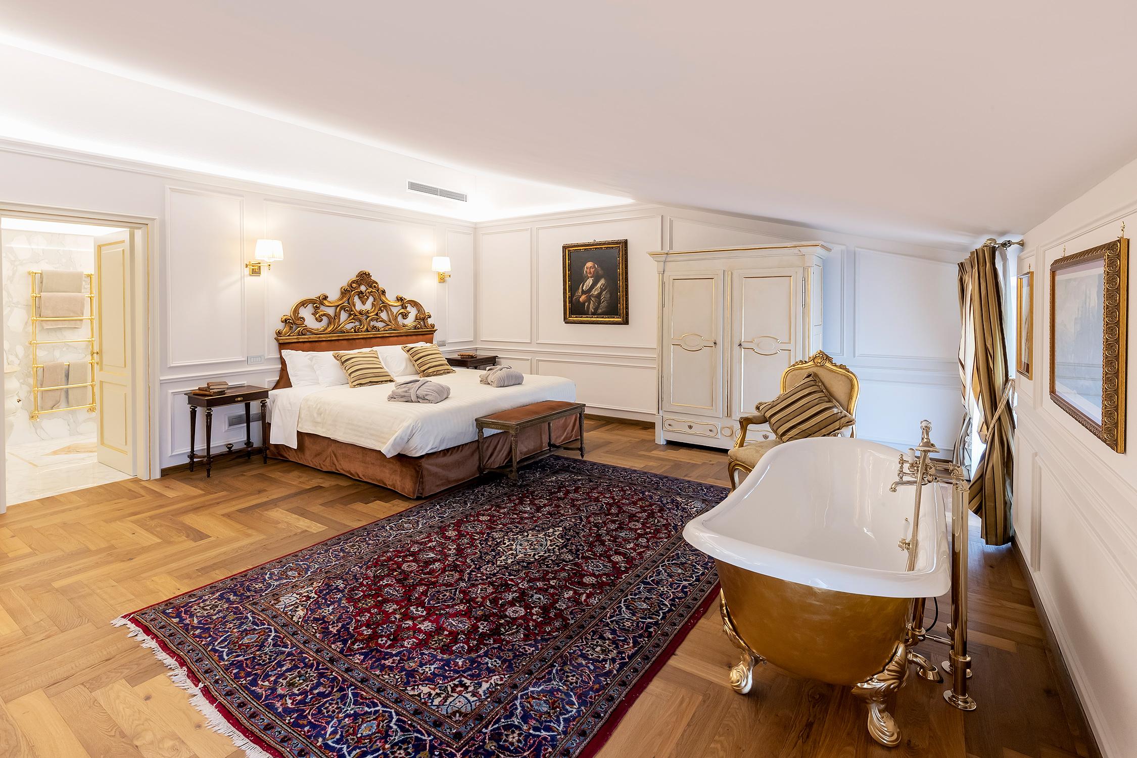 Villa Valentini Bonaparte, elegant Suites and rooms for holidays between Tuscany & Umbria