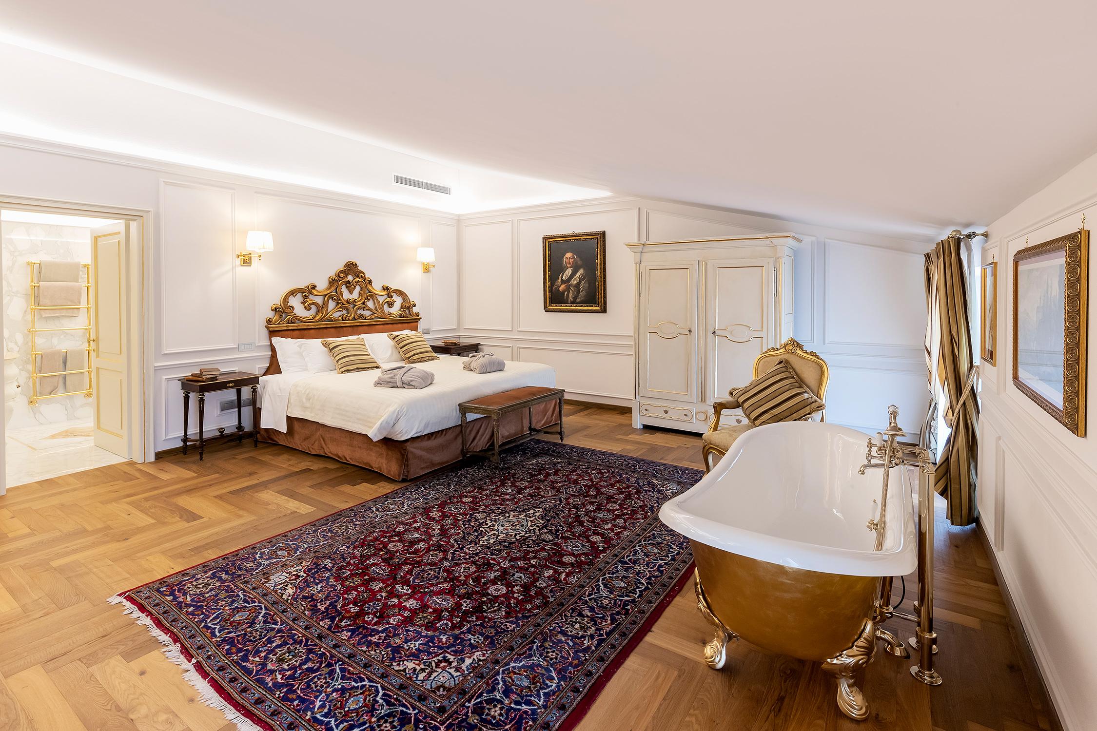 Louise Colet Suite | Luxury suite on the shore of Trasimeno Lake, Umbria| Villa Valentini Bonaparte